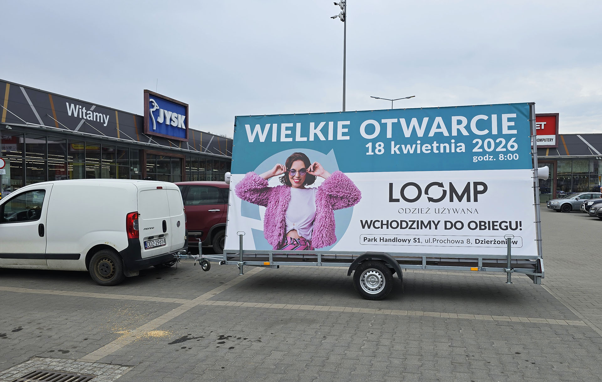 Przyczepka reklamowa w Wałbrzychu